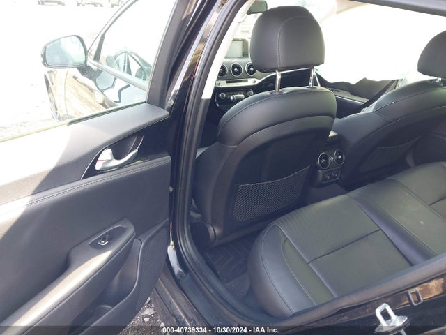 KIA Stinger 2019 KNAE15LA7K6059970 Image 8
