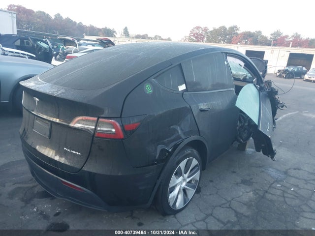 2023 TESLA MODEL Y 7SAYGAEE3PF925072 Photo 3