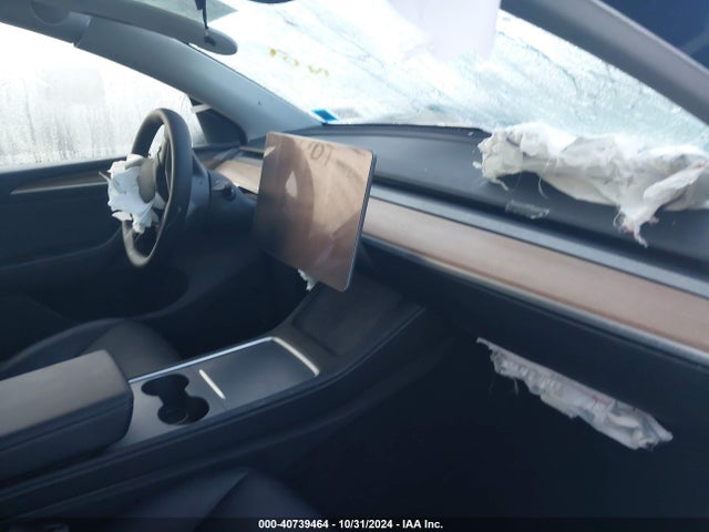2023 TESLA MODEL Y 7SAYGAEE3PF925072 Photo 4