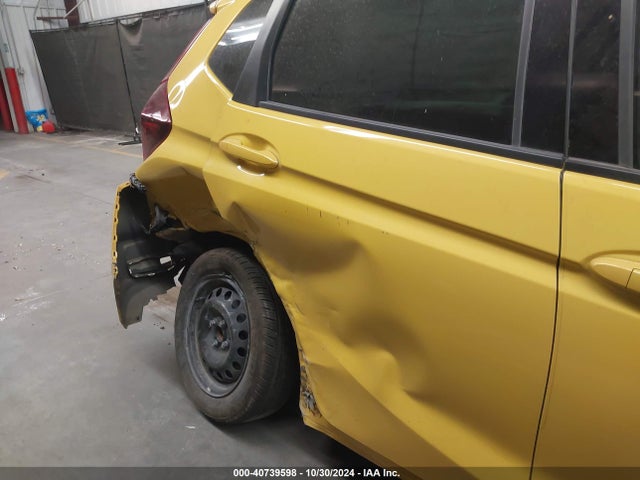 Honda FIT LX 2019 3HGGK5H42KM702173 Image 6