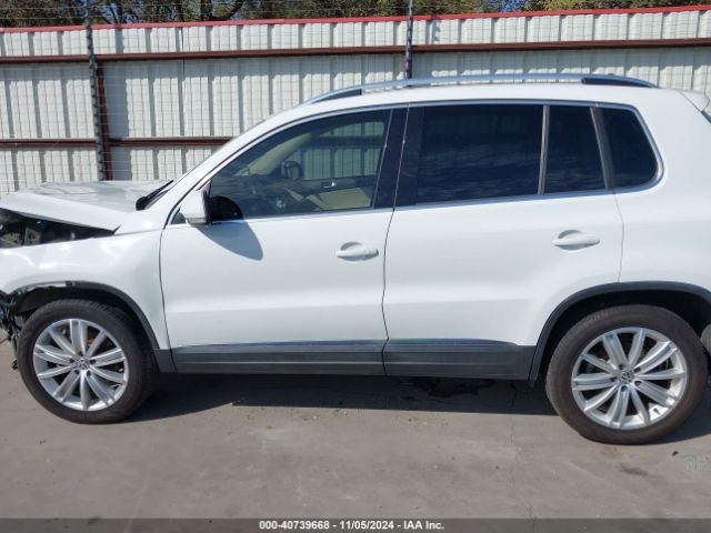 WVGAV3AXXEW561728 Volkswagen Tiguan Sel