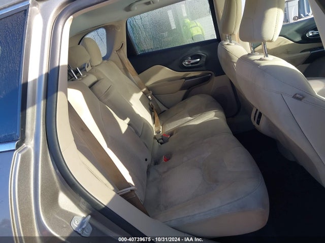 1C4PJLCB7KD248557 Jeep Cherokee Latitude Fwd