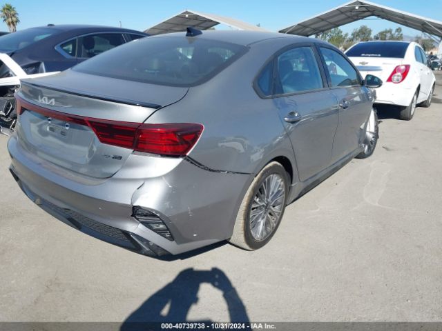 3KPF54AD4PE517548 KIA Forte Gt-line