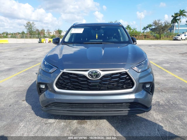 Toyota Highlander Xle 2022 5TDGZRAH4NS539819 Image 12