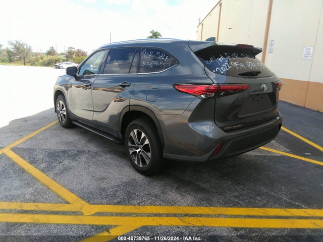 Toyota Highlander Xle 2022 5TDGZRAH4NS539819 Image 3