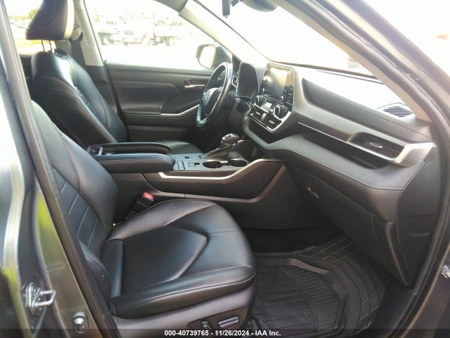 Toyota Highlander Xle 2022 5TDGZRAH4NS539819 Image 5