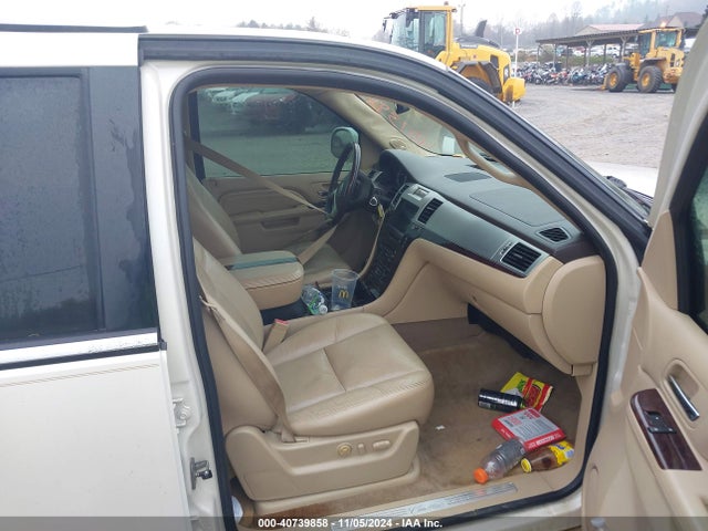 2010 CADILLAC ESCALADE 1GYUKAEF0AR254734 Photo 4