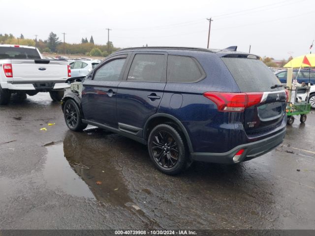 JA4AZ3A30JZ031700 Mitsubishi Outlander Le