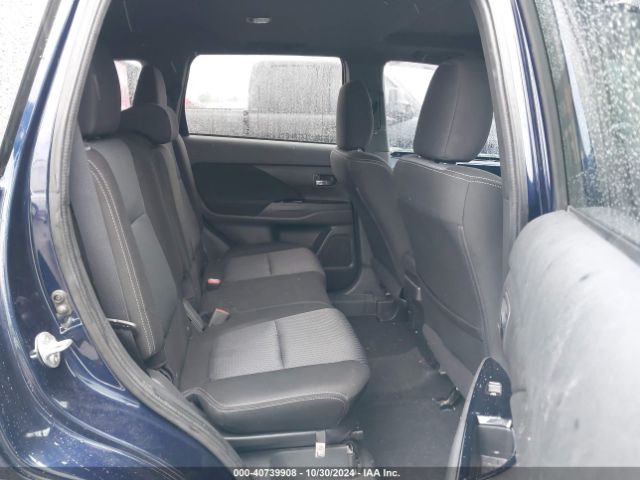 JA4AZ3A30JZ031700 Mitsubishi Outlander Le