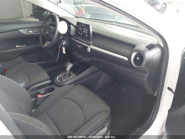 3KPF24AD1ME402815 KIA FORTE FE