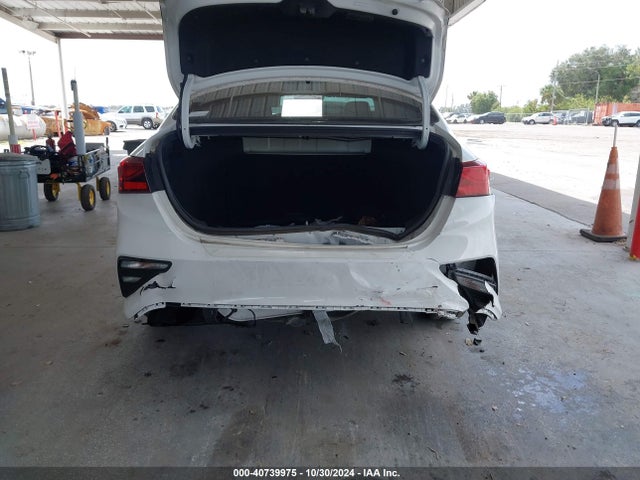 3KPF24AD1ME402815 KIA FORTE FE