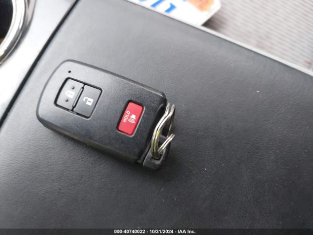 JTDZN3EU6HJ066418 Toyota Prius V Three