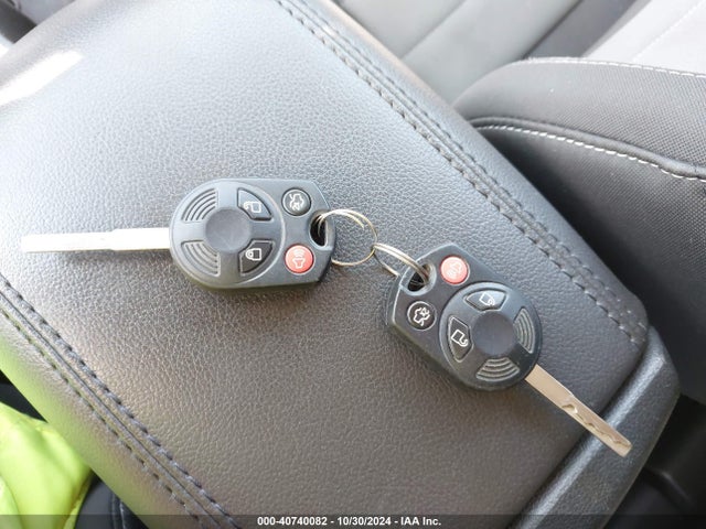 1FMCU9GX8GUB28381 Ford ESCAPE SE