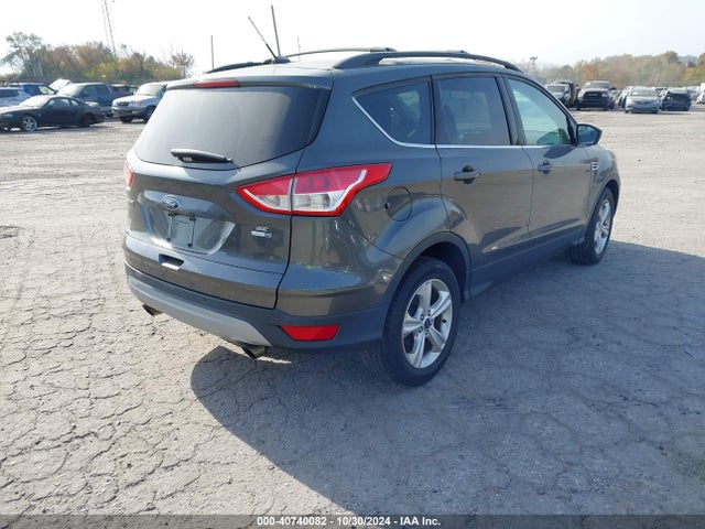 1FMCU9GX8GUB28381 Ford ESCAPE SE