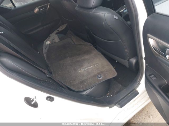 JTHKD5BH7F2235049 Lexus CT 200H