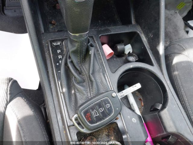 KM8J23A43JU787601 Hyundai TUCSON SE