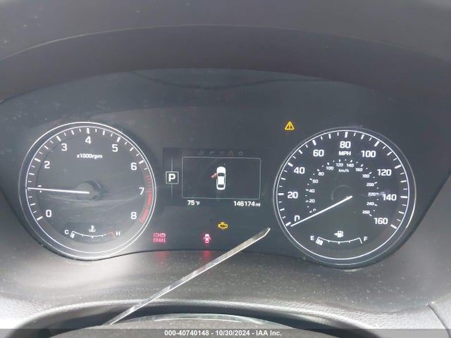 Hyundai Genesis 3.8 2016 KMHGN4JE0GU119702 Image 16