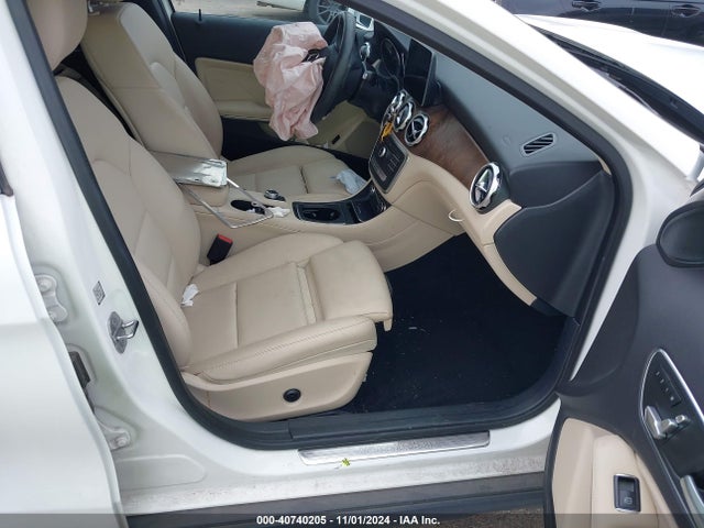 WDCTG4EB2JJ492935 Mercedes-Benz GLA 250