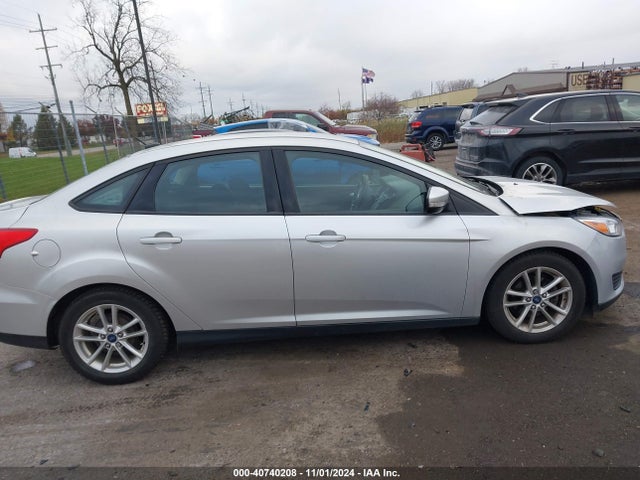 Ford FOCUS SE 2016 1FADP3F24GL220554 Image 13