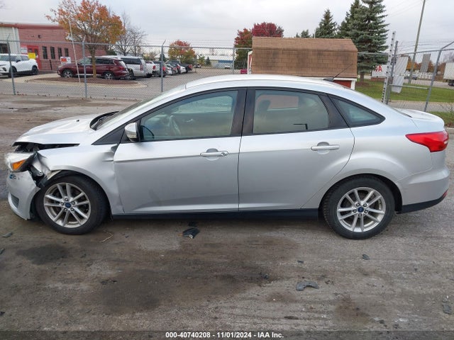 Ford FOCUS SE 2016 1FADP3F24GL220554 Image 14