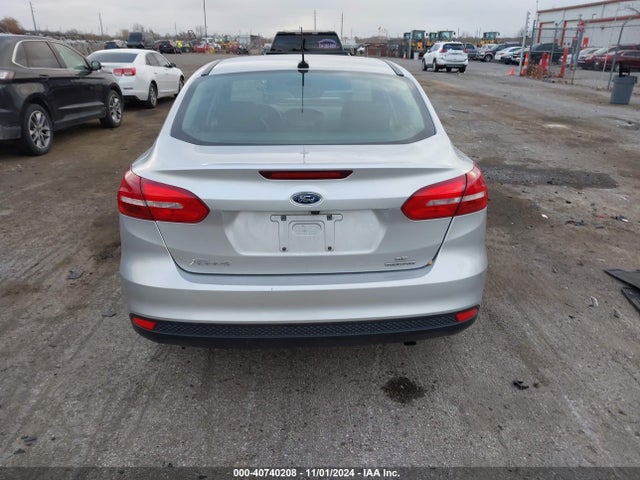 Ford FOCUS SE 2016 1FADP3F24GL220554 Image 16