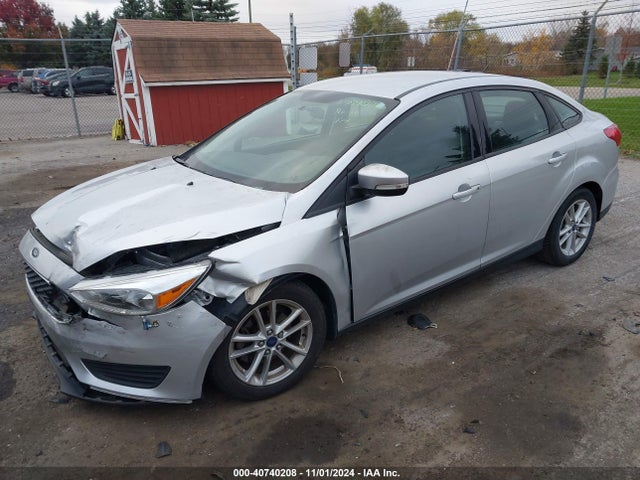 Ford FOCUS SE 2016 1FADP3F24GL220554 Image 2