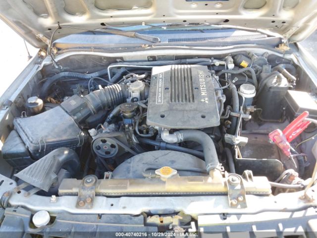 2000 MITSUBISHI MONTERO SPORT JA4LS31H0YP022624 Photo 9