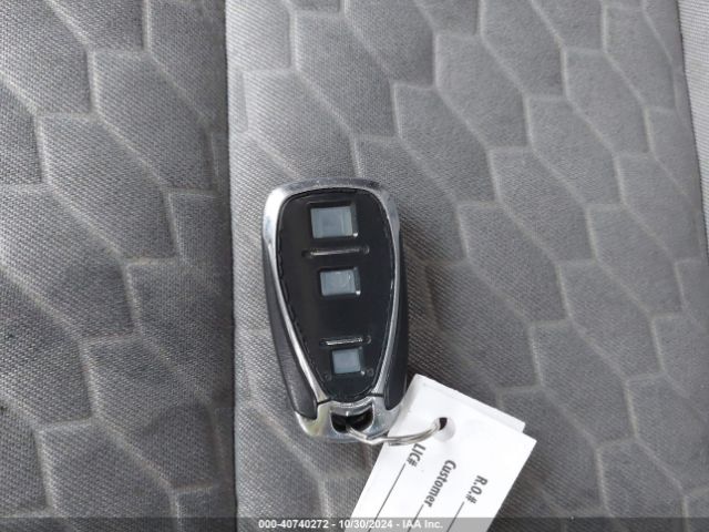 2GNAXHEV2J6225622 Chevrolet EQUINOX LS