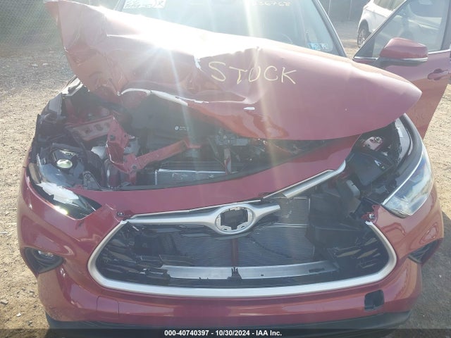 Toyota Highlander Hybrid Xle 2024 5TDKBRCH3RS636768 Image 10