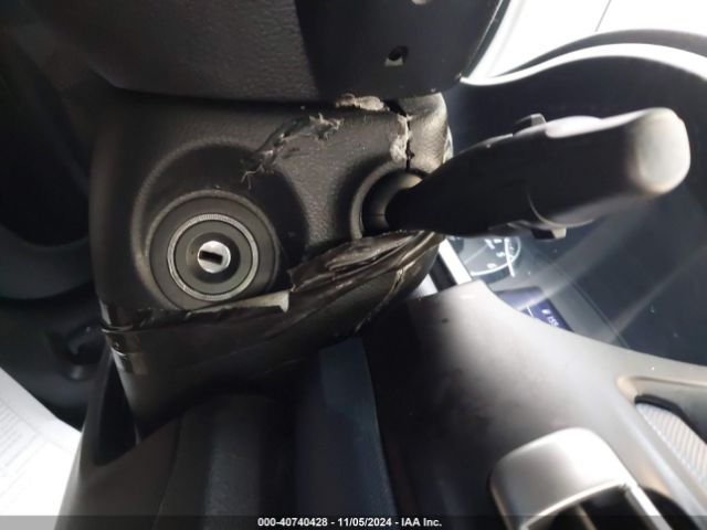 KNDEUCAA3M7222015 KIA SELTOS S