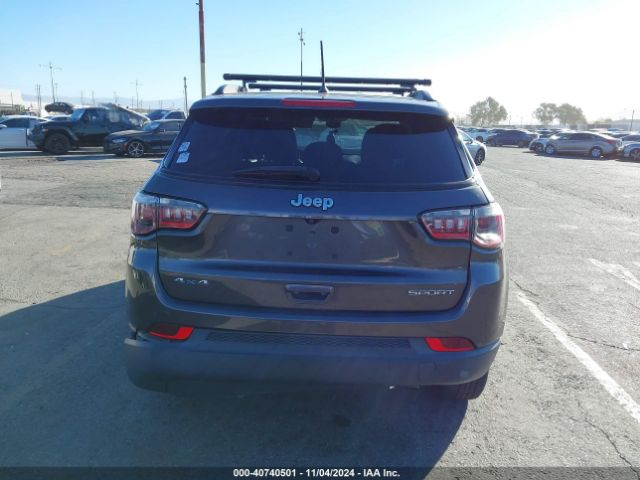 3C4NJDAB0JT107998 Jeep Compass Sport 4x4