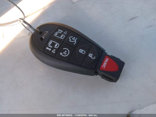 2C4RDGBG6ER290563 Dodge Grand Caravan Se