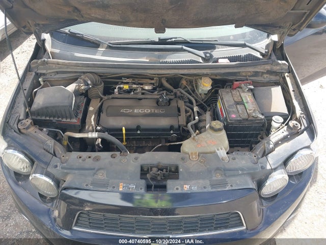 Chevrolet Sonic Lt Auto 2015 1G1JC5SH7F4177490 Image 10