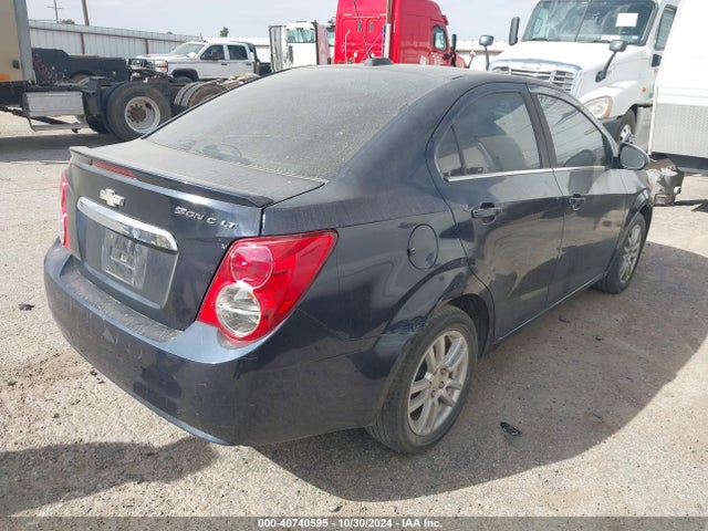 Chevrolet Sonic Lt Auto 2015 1G1JC5SH7F4177490 Image 4
