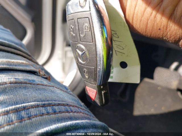 WDDSJ4GB7JN648983 Mercedes-Benz CLA 250 4MATIC