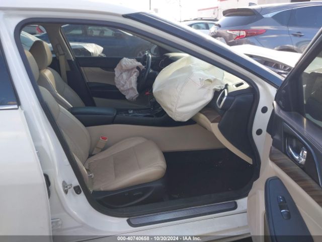 1N4AA6AP4HC448614 Nissan Maxima 3.5 Platinum