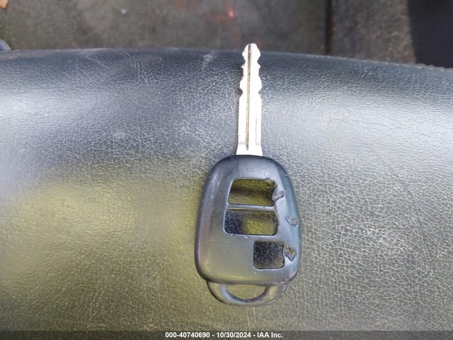 JTDKDTB31F1581453 Toyota Prius C One