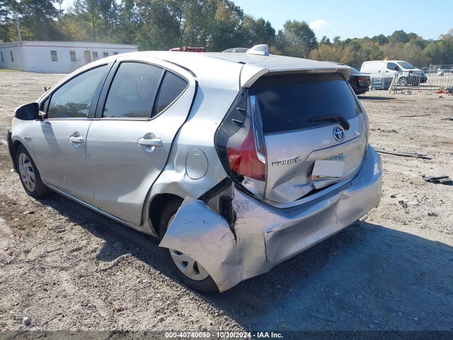 JTDKDTB31F1581453 Toyota Prius C One