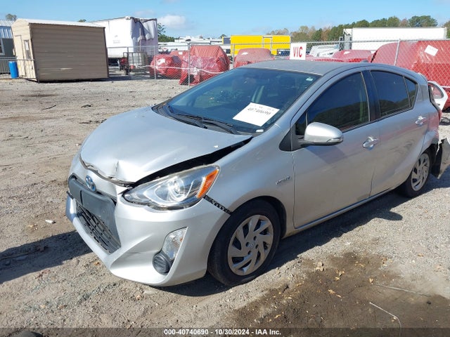 JTDKDTB31F1581453 Toyota Prius C One