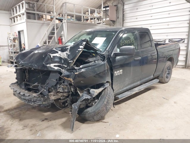 RAM 1500 Express  4x4 6'4 Box 2018 1C6RR7FGXJS111873 Image 2