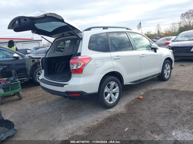 Subaru Forester 2.5i Premium 2015 JF2SJADC8FH826025 Image 4