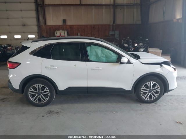 1FMCU9H6XLUC30992 Ford ESCAPE SEL