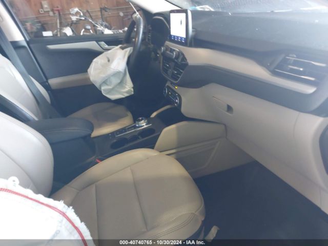 1FMCU9H6XLUC30992 Ford ESCAPE SEL