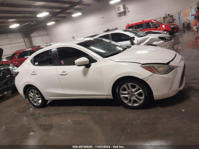 3MYDLBYVXJY320892 Toyota YARIS IA