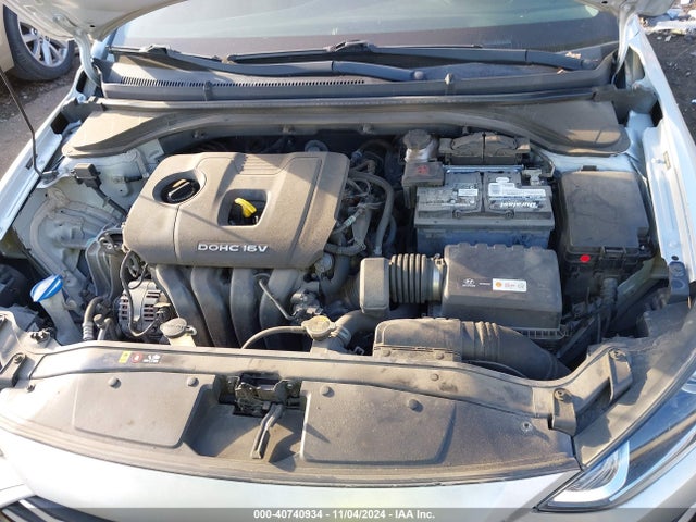 Hyundai Elantra Value Edition 2018 5NPD84LF3JH266652 Image 10