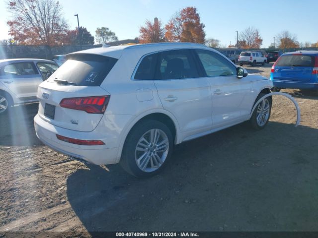 WA1BNAFY9J2226244 Audi Q5 2.0t Tech Premium