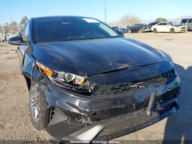 3KPF24AD7PE680915 KIA Forte Lxs