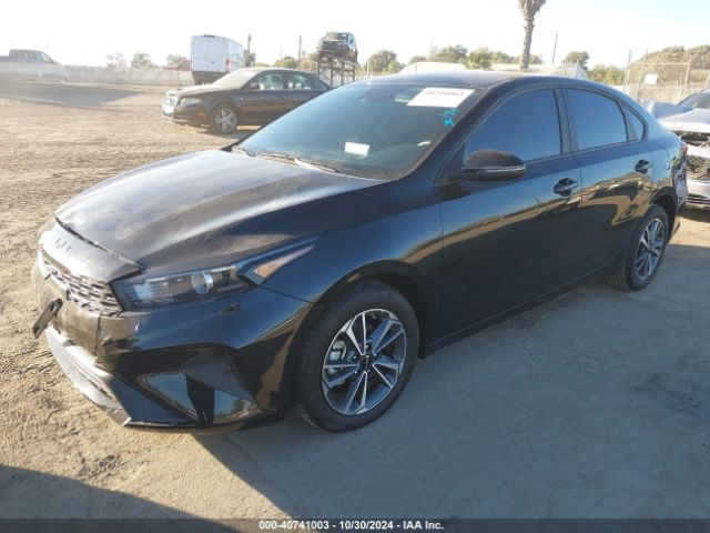 3KPF24AD7PE680915 KIA Forte Lxs