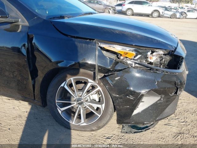 3KPF24AD7PE680915 KIA Forte Lxs