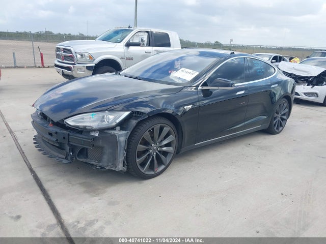 2013 TESLA MODEL S 5YJSA1CN3DFP19852 Photo 1